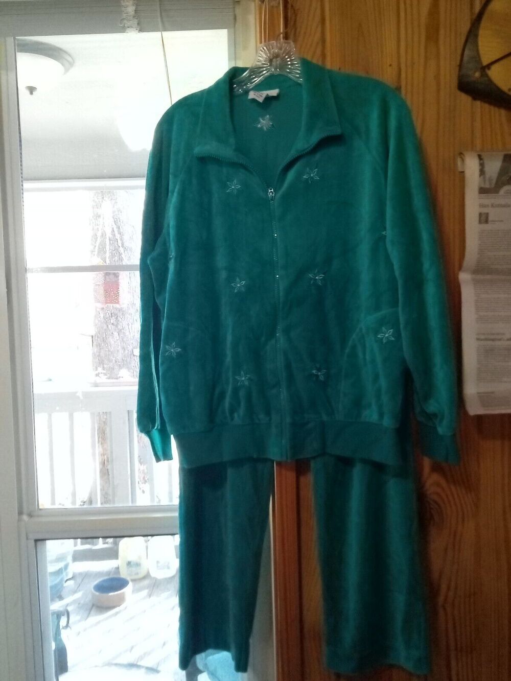 The Tog Shop Women's PL Cotton Poly Green Travel Jog Suit , Embroidered Flowers